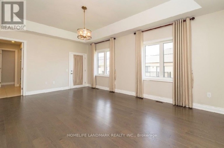 15 LITTLE CELESTE COURT, Vaughan (Patterson), Ontario, L6A4Z7