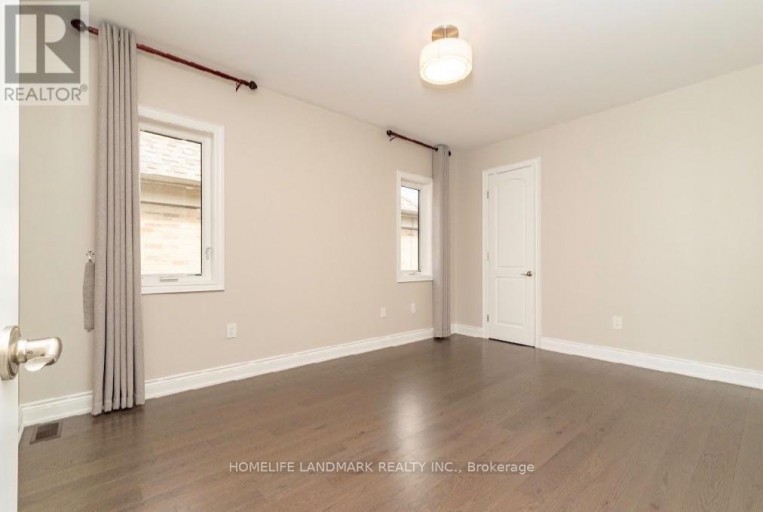 15 LITTLE CELESTE COURT, Vaughan (Patterson), Ontario, L6A4Z7