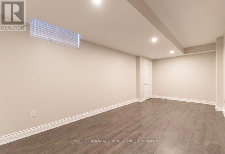 15 LITTLE CELESTE COURT, Vaughan (Patterson), Ontario, L6A4Z7