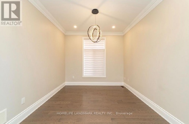 15 LITTLE CELESTE COURT, Vaughan (Patterson), Ontario, L6A4Z7
