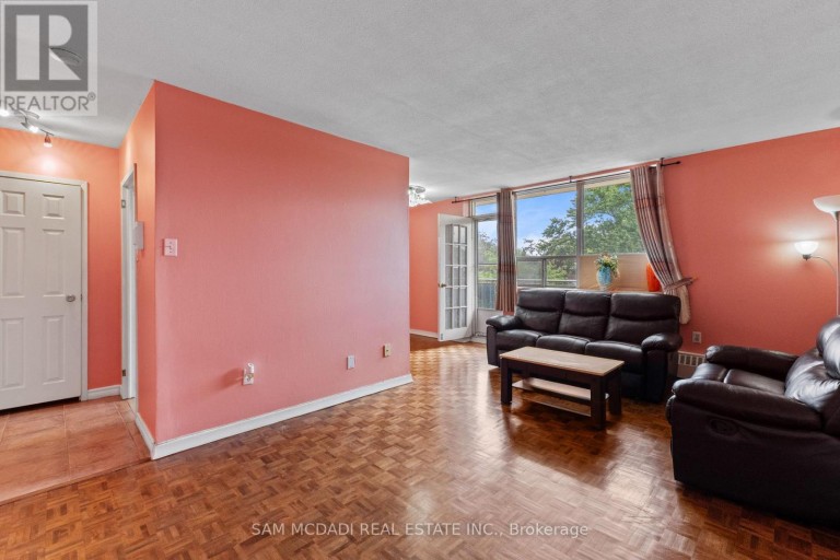 208 - 3145 QUEEN FREDERICA DRIVE, Mississauga (Applewood), Ontario, L4Y3A7