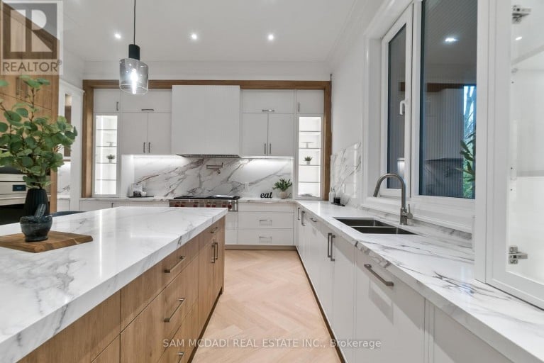 84 PEBBLERIDGE PLACE, Oakville (SW Southwest), Ontario, L6K3Y4