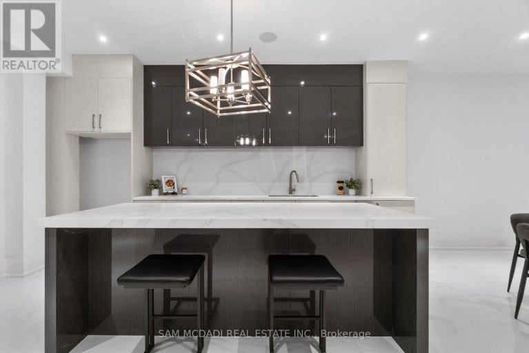 84 PEBBLERIDGE PLACE, Oakville (SW Southwest), Ontario, L6K3Y4