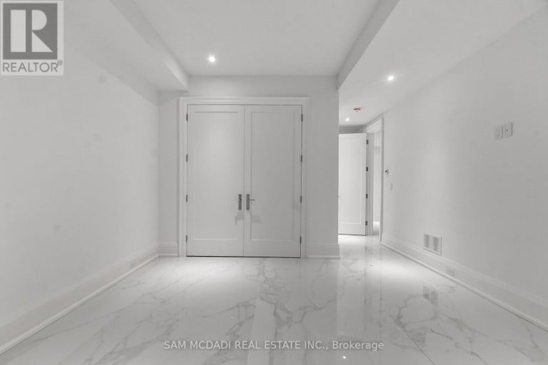 84 PEBBLERIDGE PLACE, Oakville (SW Southwest), Ontario, L6K3Y4
