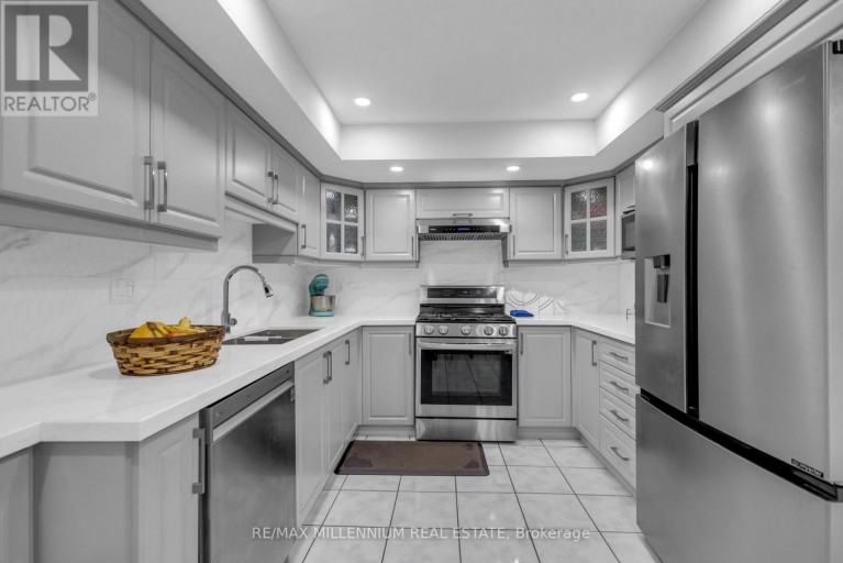 252 MOUNTAINBERRY ROAD, Brampton (Sandringham-Wellington), Ontario, L6R1H9