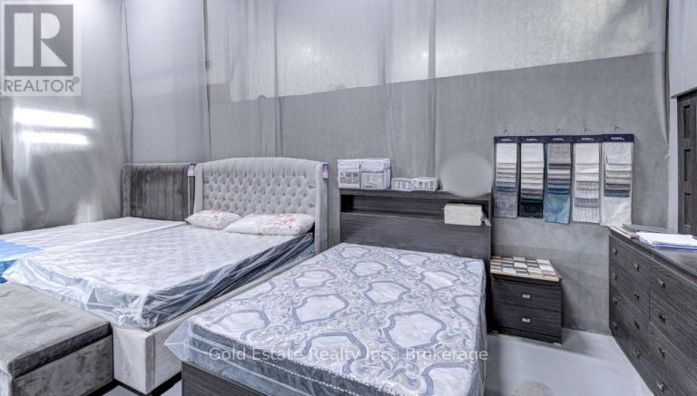 3-5 - 16 STRATHEARN AVENUE S, Brampton (Steeles Industrial), Ontario, L6T4P1