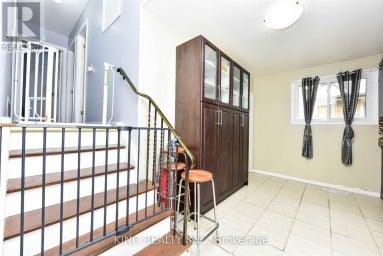 3412 MONICA DRIVE Mississauga (Malton) Ontario photo 3
