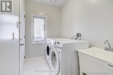 1702 CORSAL COURT Innisfil Ontario photo 11