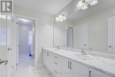 1702 CORSAL COURT Innisfil Ontario photo 18