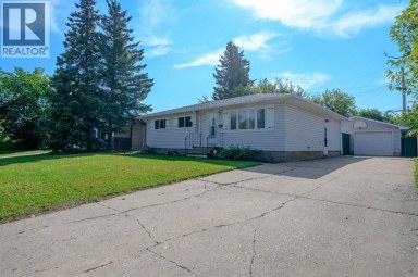 9923 88 Avenue Grande Prairie Alberta photo 1