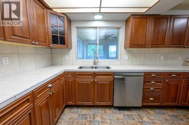 9923 88 Avenue Grande Prairie Alberta photo 14