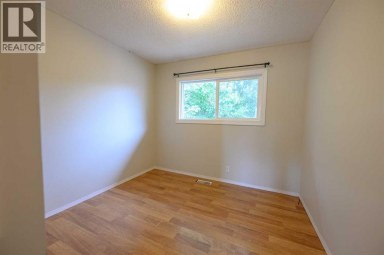9923 88 Avenue Grande Prairie Alberta photo 23