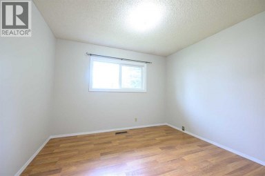 9923 88 Avenue Grande Prairie Alberta photo 26