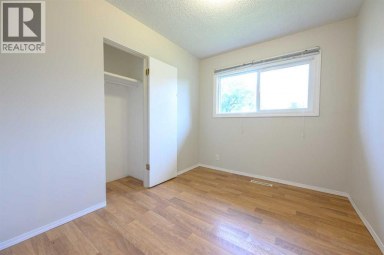 9923 88 Avenue Grande Prairie Alberta photo 29