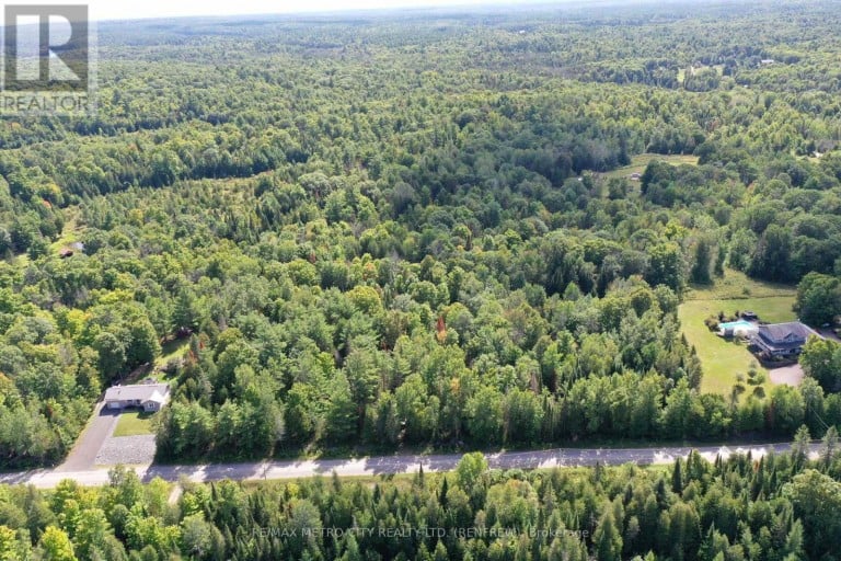 00 Pucker Street, Greater Madawaska, Ontario (id X13750386)