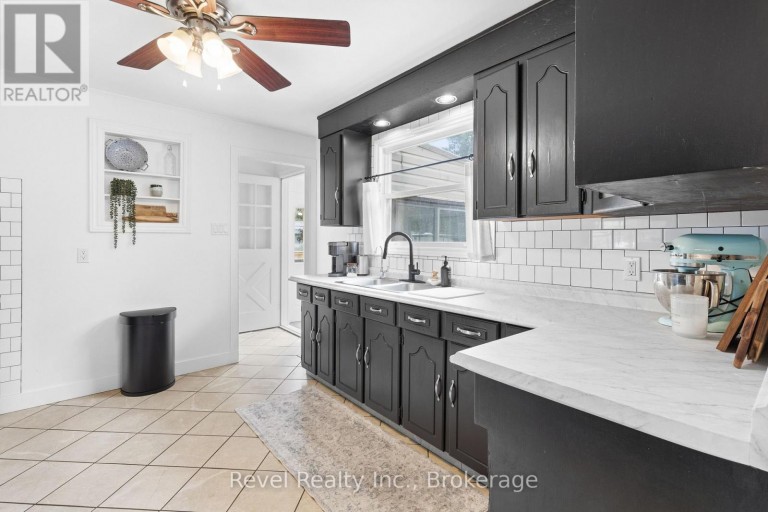 101 BOLSOVER ROAD, Kawartha Lakes (Carden), Ontario, K0M1B0