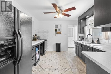 101 BOLSOVER ROAD Kawartha Lakes (Carden) Ontario photo 13