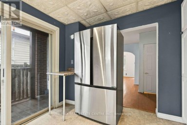 23 FREDERICK AVENUE Hamilton (Crown Point) Ontario photo 12