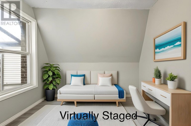 23 FREDERICK AVENUE, Hamilton (Crown Point), Ontario, L8H4K1
