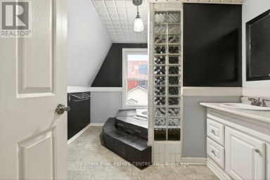 23 FREDERICK AVENUE Hamilton (Crown Point) Ontario photo 21