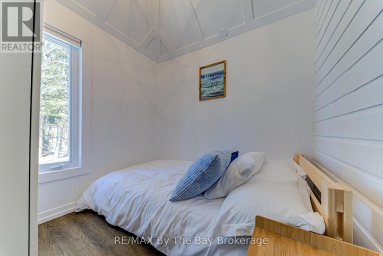278 COASTLINE DRIVE, Wasaga Beach, Ontario, L9Z2M4