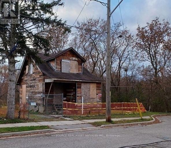 85 HALL STREET, Oshawa (Central), Ontario, L1H2Y8