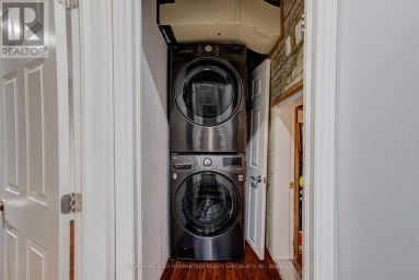 5 HALLOW CRESCENT Toronto (Rexdale-Kipling) Ontario photo 28