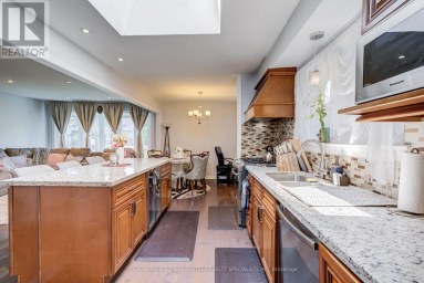 5 HALLOW CRESCENT Toronto (Rexdale-Kipling) Ontario photo 6