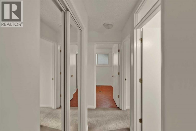 19 Maryvale Crescent NE, Calgary, Alberta, T2A2V5