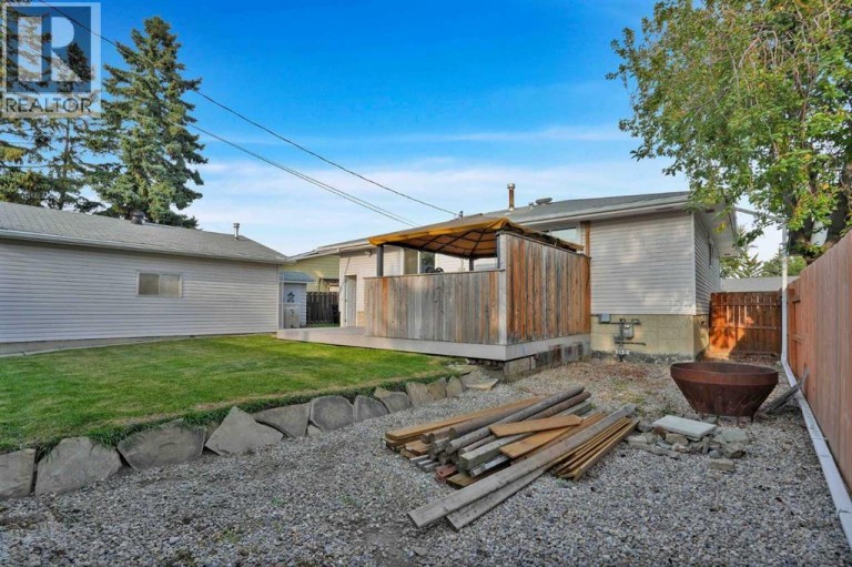 19 Maryvale Crescent NE, Calgary, Alberta, T2A2V5