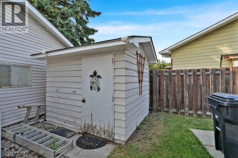 19 Maryvale Crescent NE, Calgary, Alberta, T2A2V5