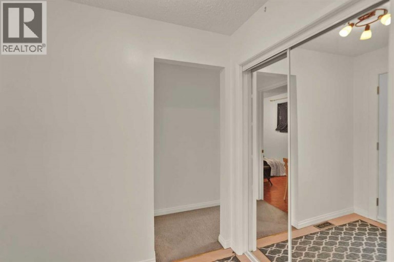 19 Maryvale Crescent NE, Calgary, Alberta, T2A2V5