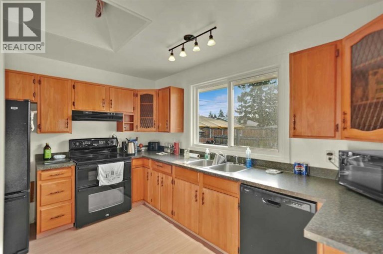 19 Maryvale Crescent NE, Calgary, Alberta, T2A2V5