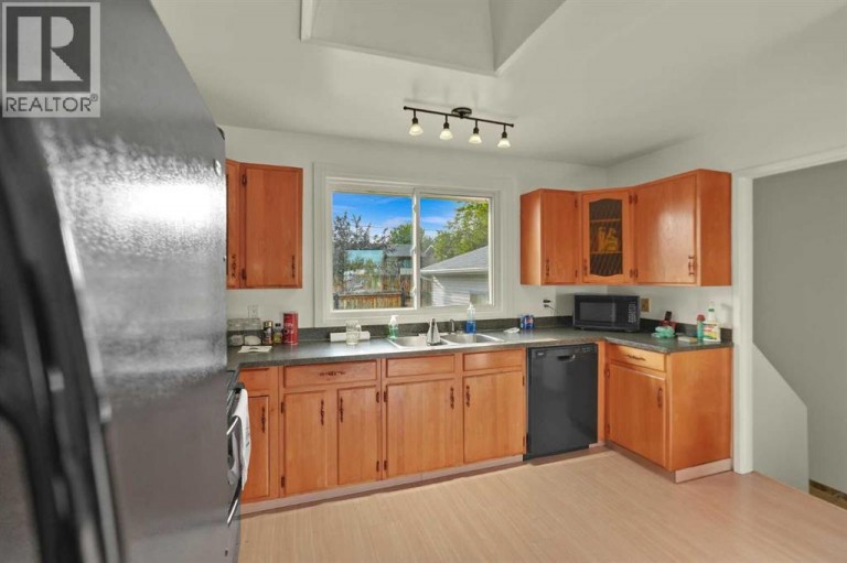 19 Maryvale Crescent NE, Calgary, Alberta, T2A2V5