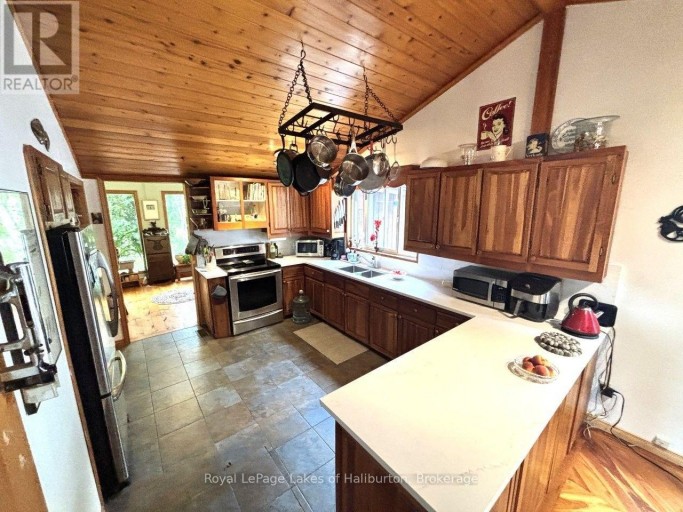 10 NEVISON DRIVE, Kawartha Lakes (Somerville), Ontario, K0M2L0