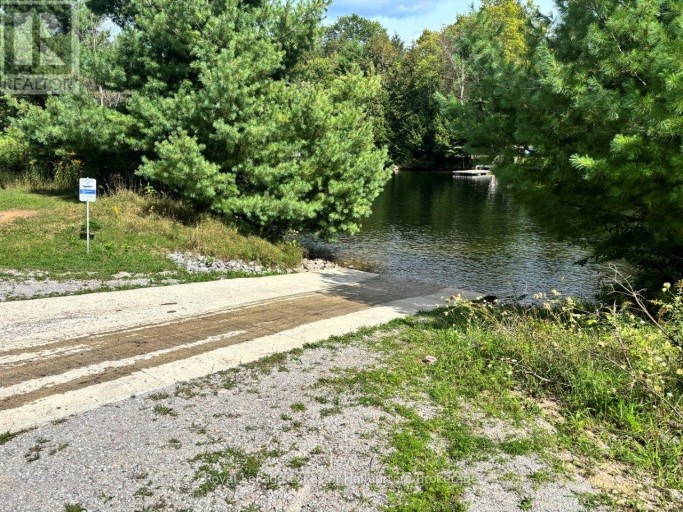10 NEVISON DRIVE, Kawartha Lakes (Somerville), Ontario, K0M2L0