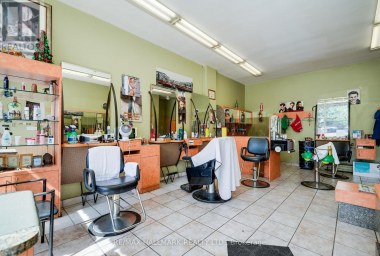 1786 DANFORTH AVENUE Toronto (East End-Danforth) Ontario photo 3