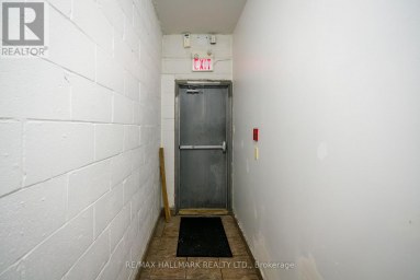 2424 DANFORTH AVENUE Toronto (East End-Danforth) Ontario photo 12