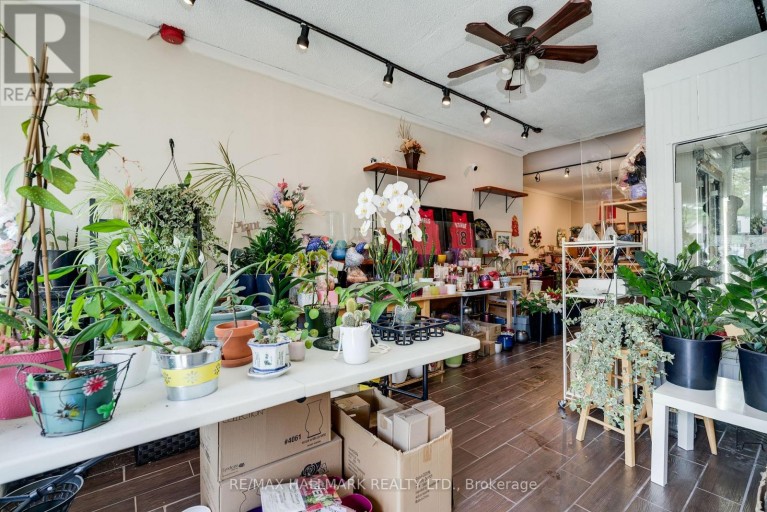 2424 DANFORTH AVENUE, Toronto (East End-Danforth), Ontario, M4C1K9
