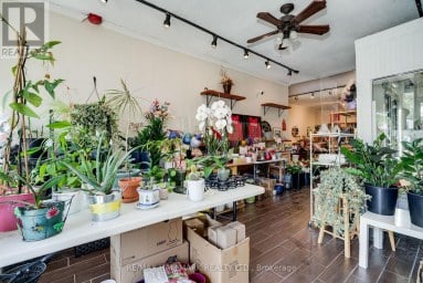 2424 DANFORTH AVENUE Toronto (East End-Danforth) Ontario photo 2