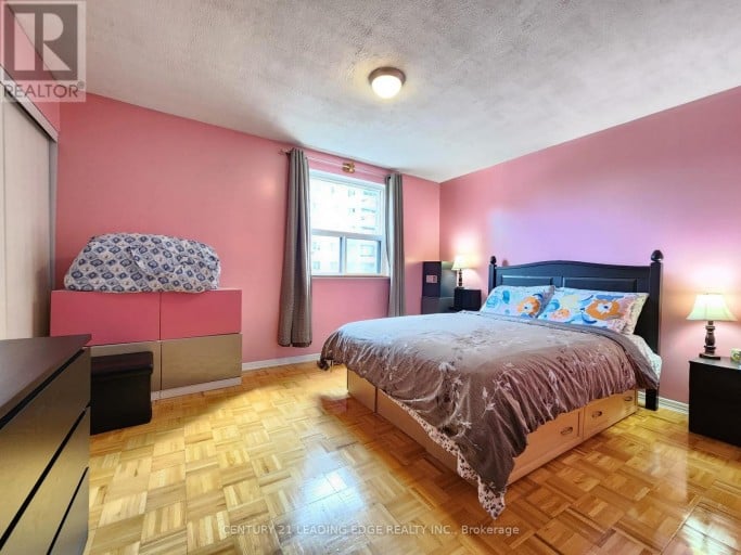 82 - 203 LOTHERTON PATHWAY, Toronto (Yorkdale-Glen Park), Ontario, M6B2G6