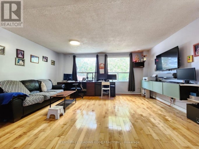 82 - 203 LOTHERTON PATHWAY, Toronto (Yorkdale-Glen Park), Ontario, M6B2G6