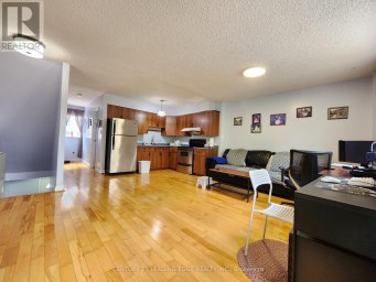 82 - 203 LOTHERTON PATHWAY Toronto (Yorkdale-Glen Park) Ontario photo 4