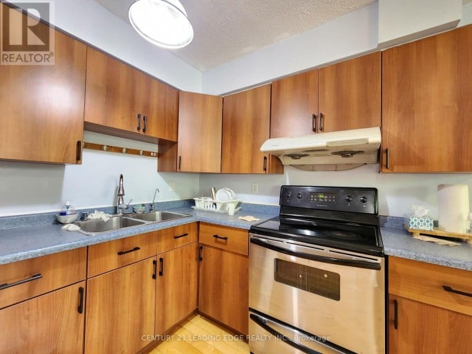 82 - 203 LOTHERTON PATHWAY, Toronto (Yorkdale-Glen Park), Ontario, M6B2G6