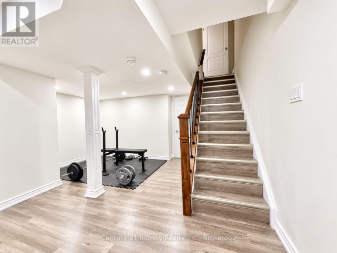 2339 DRESS CIRCLE CRESCENT, Oshawa (Windfields), Ontario, L1L0L8