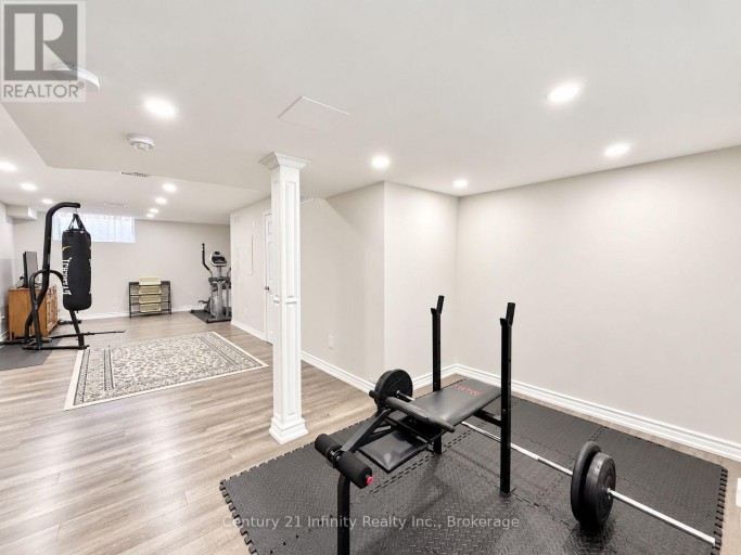 2339 DRESS CIRCLE CRESCENT, Oshawa (Windfields), Ontario, L1L0L8
