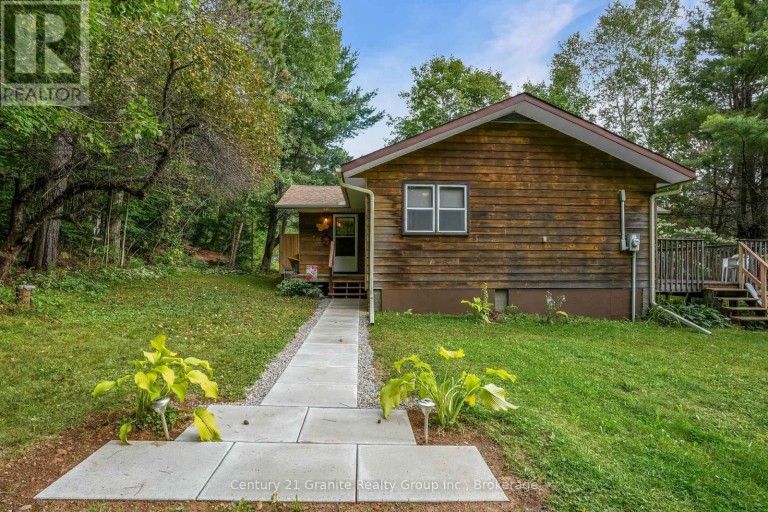 29792 HIGHWAY 60, South Algonquin, Ontario, K0J2M0