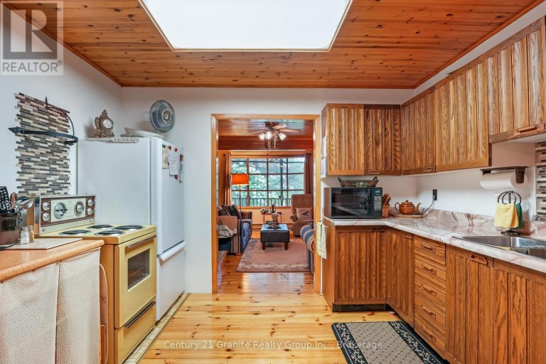 29792 HIGHWAY 60, South Algonquin, Ontario, K0J2M0