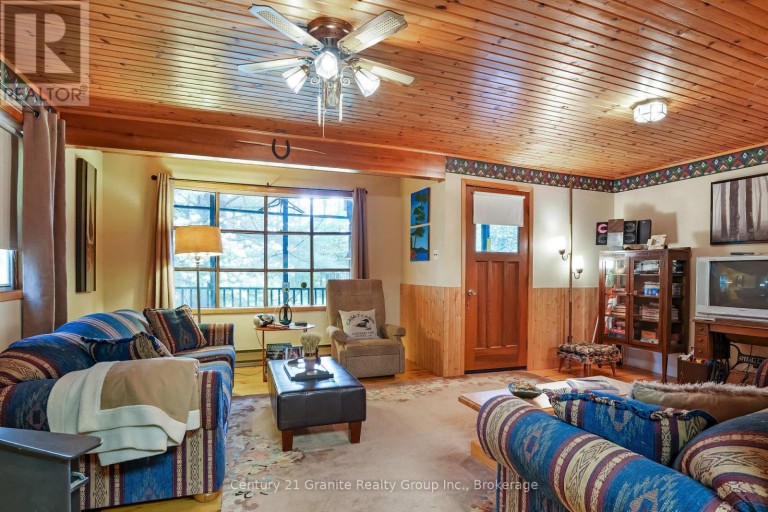 29792 HIGHWAY 60, South Algonquin, Ontario, K0J2M0