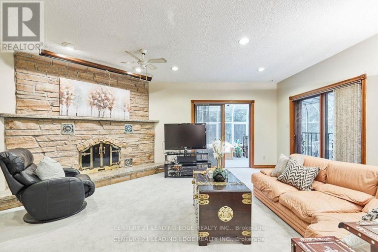 1127 OSHAWA BOULEVARD N, Oshawa (Centennial), Ontario, L1G5W2